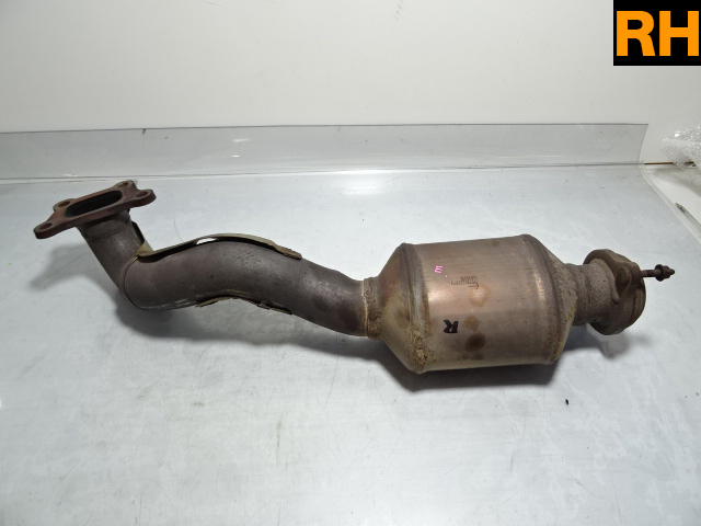 F/AC3■Cadillac CTS ABA-X322C (GM キャデラック RHD 2010y)■右バンク側触媒 RH (キャタライザー フロントパイプ エキマニ? 2H V6)拍卖