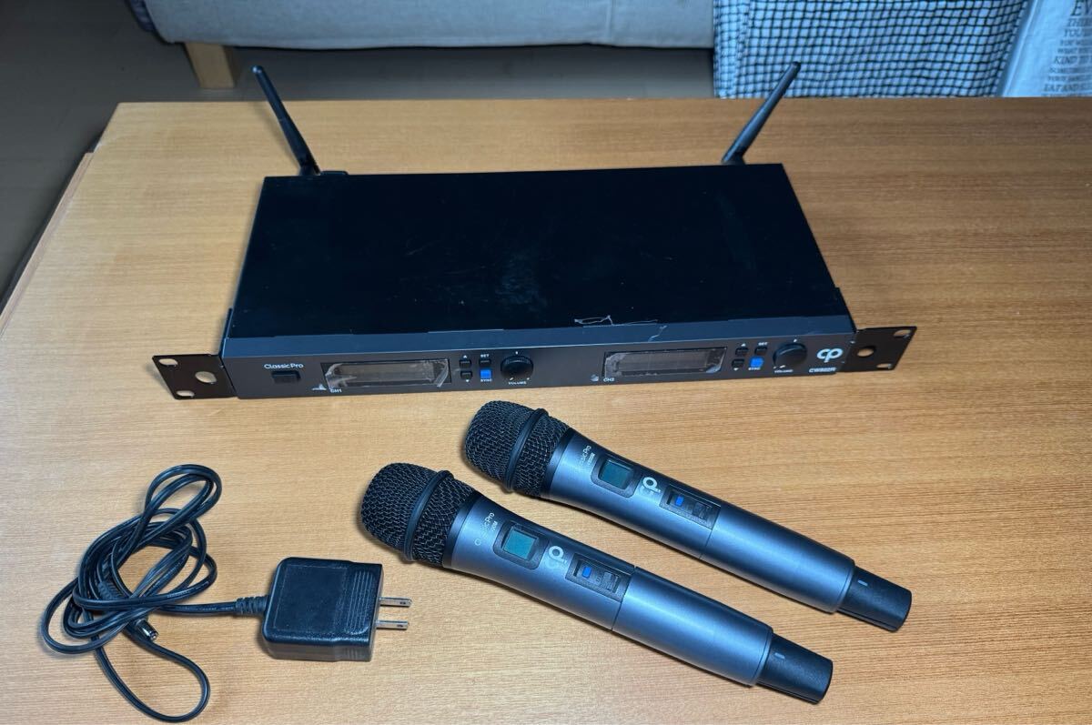 【中古:ジャンク扱い】CLASSIC PRO CWS802M デュアルチャンネルレシーバー ハンドヘルドマイク2本セット拍卖