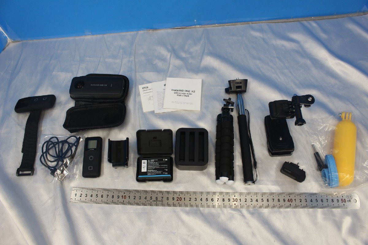 T1704★同梱不可★Insta360 ONE X2 ブラック 本体 アダプター リモコン 予備バッテリー 充電スタンド クイックリーダー など まとめ セット拍卖