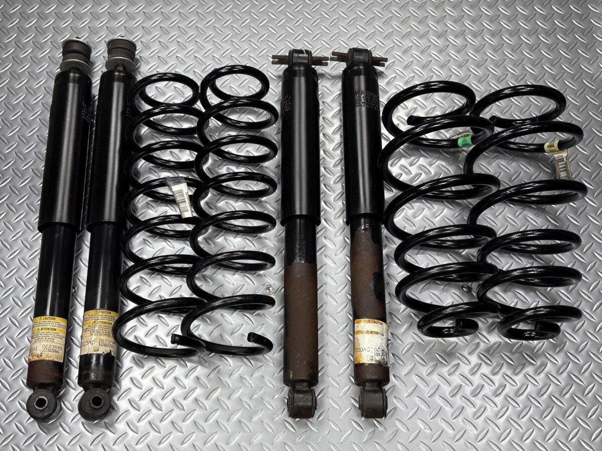 JEEP JK ラングラー 純正 サスキット 品番200AC-OE23045/68086200AC/5212-6316AC/6800-4458AA/6800-4459AA/5212-6316AC (25090085)拍卖