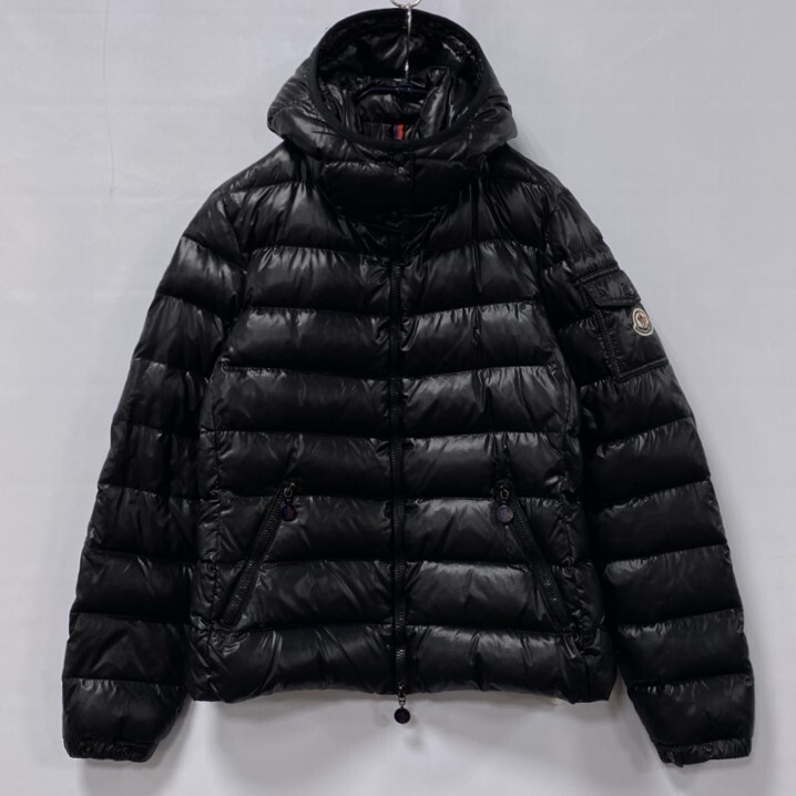 MONCLER/モンクレール/BADY JACKET/バディジャケット/ジップアップフーデッドダウンジャケット/着脱式フード/袖ワッペン/真正品確認済み拍卖