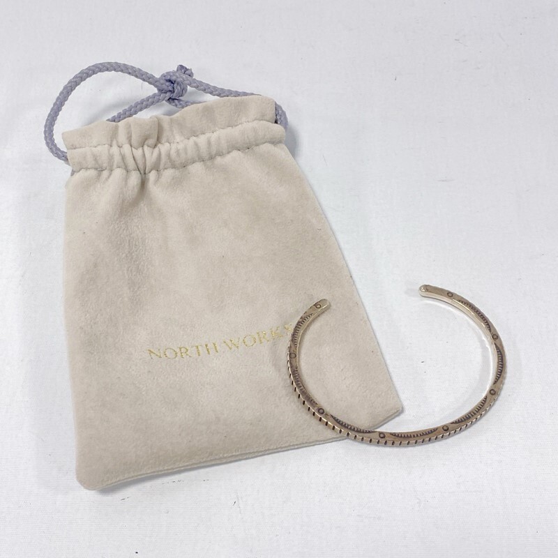 NORTH WORKS/ノースワークス/ナロー/ネイティブスタンプワーク/シルバースクエアバングル/インディアンジュエリー/ナバホ/ブレスレット拍卖