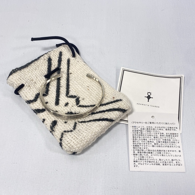 ADAWAT'N TUAREG/アダワットゥン トゥアレグ/スクエア スタンプワーク/ナローバングル/シルバーアクセサリー/インディアンジュエリー拍卖