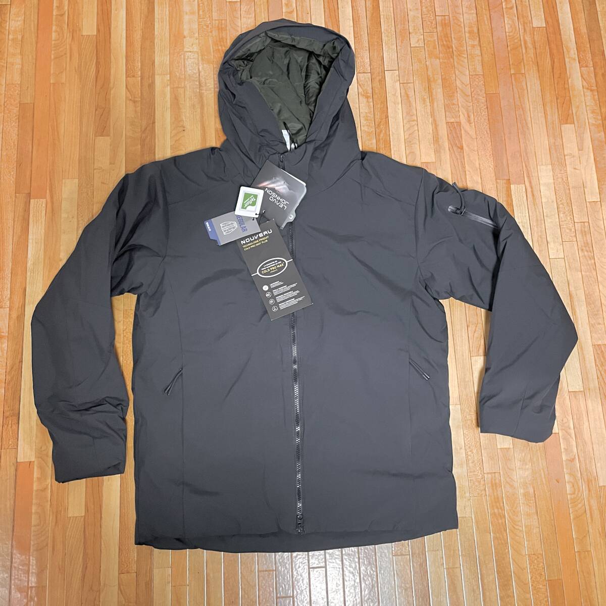 新品1390 イタリアLeavo Johnson 防水透湿プリマロフト中綿ジャケット 裏面熱反射 グレー L拍卖