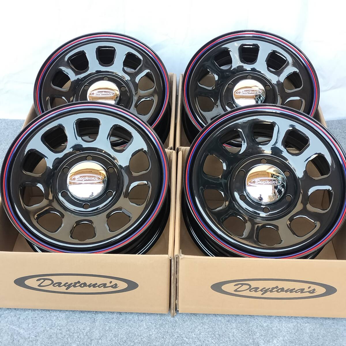 デイトナ 16-6.5J 139.7 6H +38 ブラック 4本セット ハイエース200系 アウトレット特価 (W2480-2)拍卖