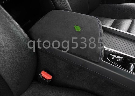 新品 ボルボVOLVO XC60 2018- 肘置きカバー アームレストカバー 右ハンドル専用拍卖