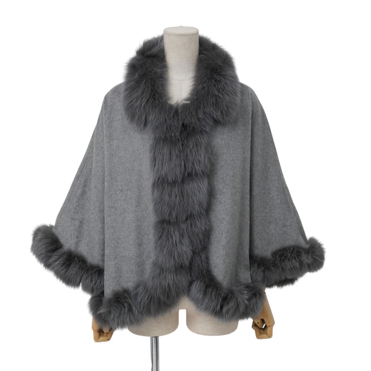 MI2216=SAGA FURS/サガファーズ*カシミヤ*ブルーフォックス×ラビットファー*ケープコート*ポンチョ*M~L*グレー系拍卖