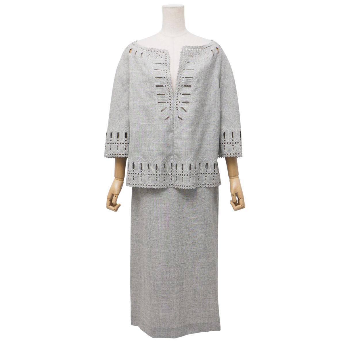 MI2275☆ヴァレンティノ VALENTINO BOUTIQUE アンサンブル セットアップ チェック柄 カットワークプルオーバー+ロングスカート グレー 6拍卖