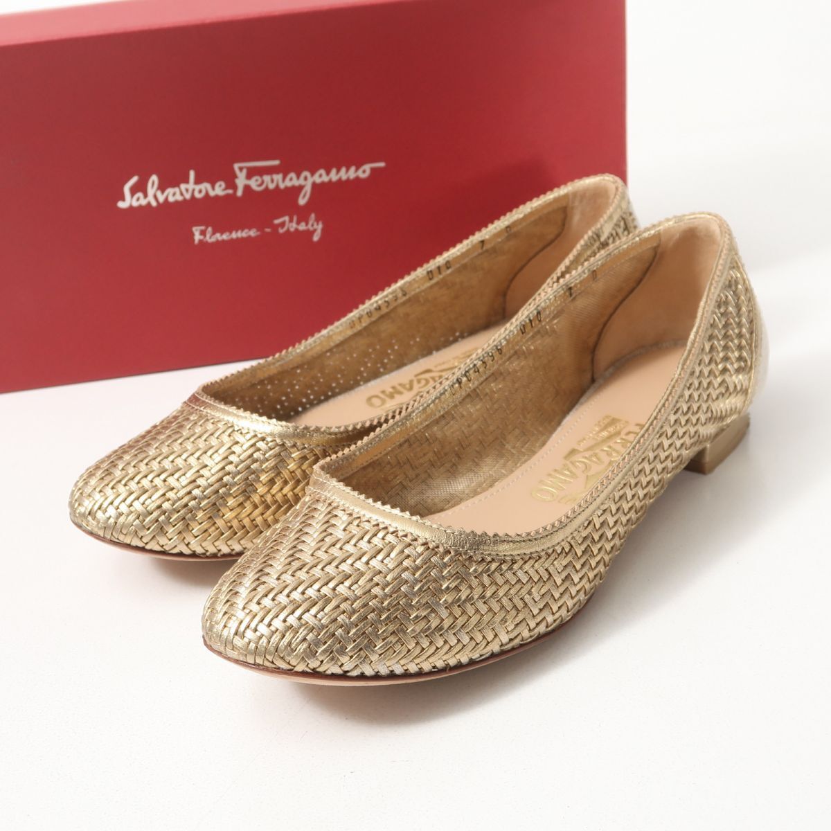 MI2293△イタリア製 サルヴァトーレフェラガモ メッシュレザー×キャンバス パンプス フラットシューズ ゴールド系 37D/24.0cm相当拍卖