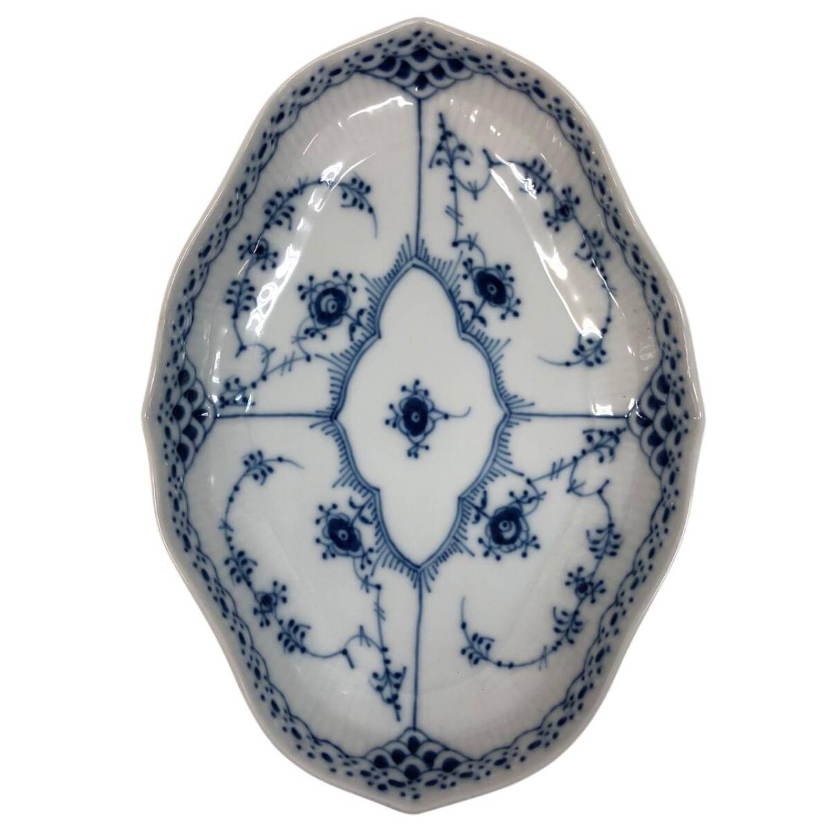☆Royal Copenhagen ロイヤルコペンハーゲン 353 ブルーフルーテッド プレイン オーバルディッシュ プレート拍卖