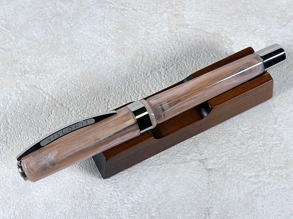 万年筆 ビスコンティ オペラ デモ カルーセル ローズブラッシュ 14金 M ダブルタンクパワーフィラー プランジャー拍卖