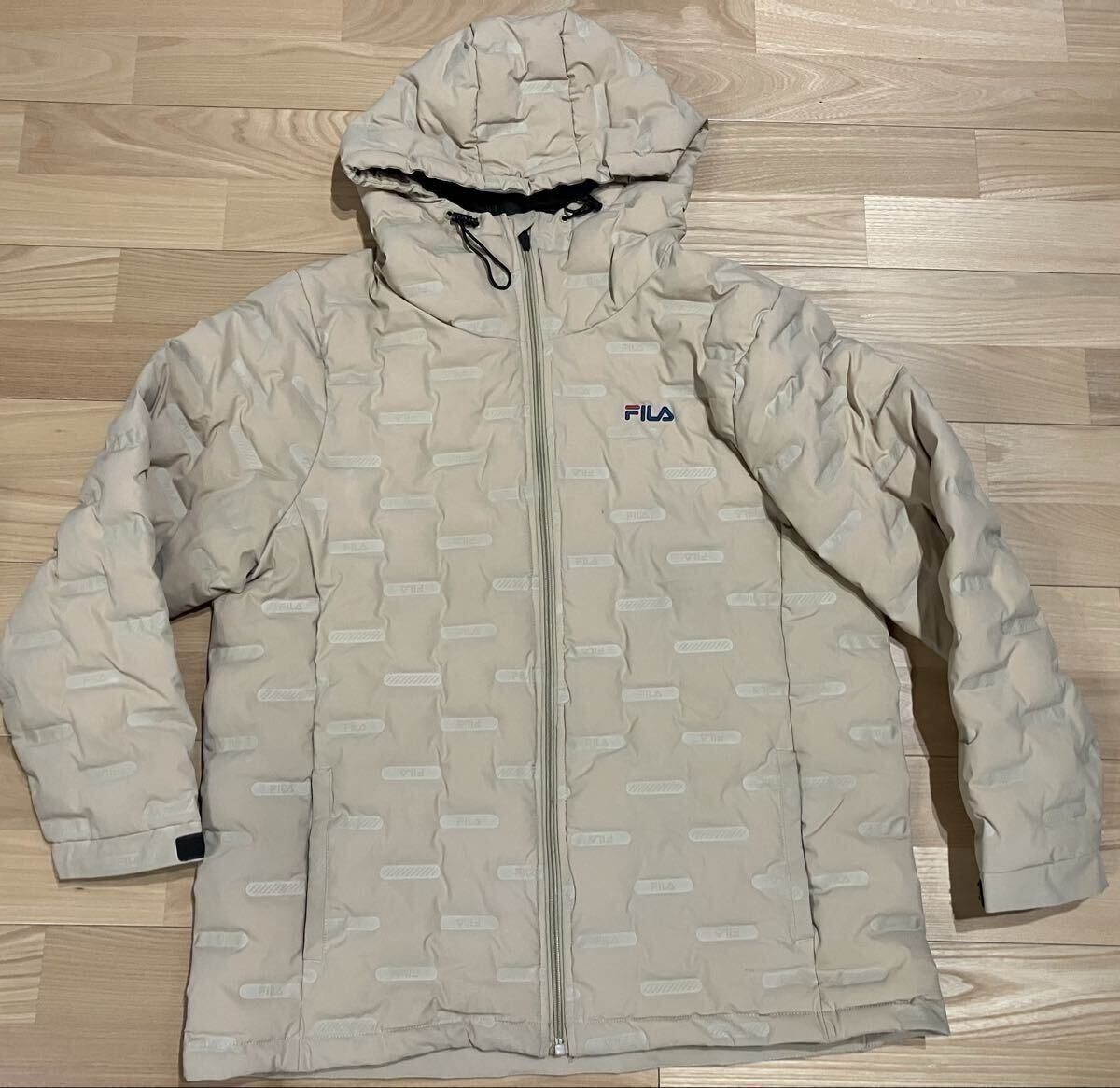 FILAアウター フィラ LLサイズ ジャケット 保温 防寒 古着 秋冬コーデ 上着 アウトドア スポーツ ダウン フード付き 拍卖