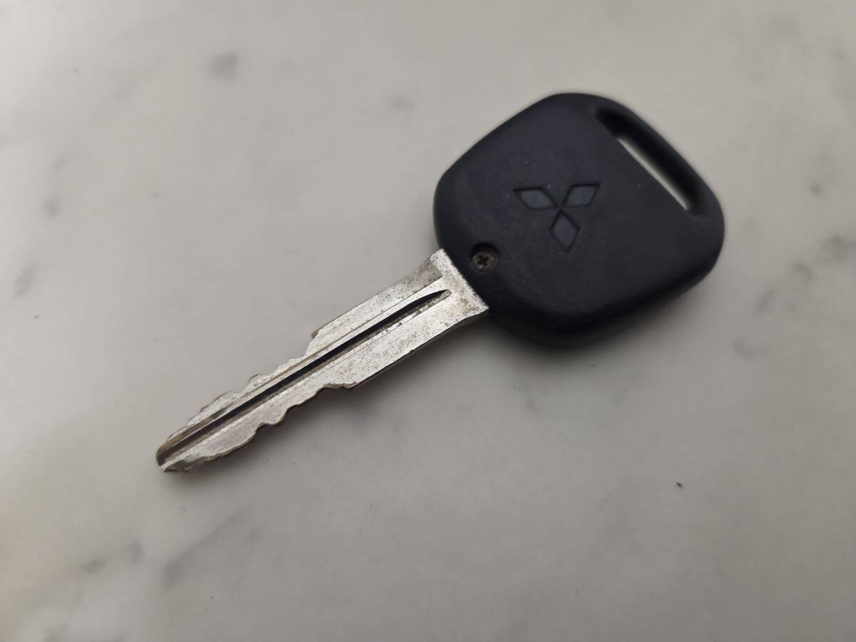 三菱 古めの純正キーレス ひとつボタン 破れなし美品 動作確認済み パジェロミニ、パジェロJr、ギャラン、FTO、レグナム等拍卖