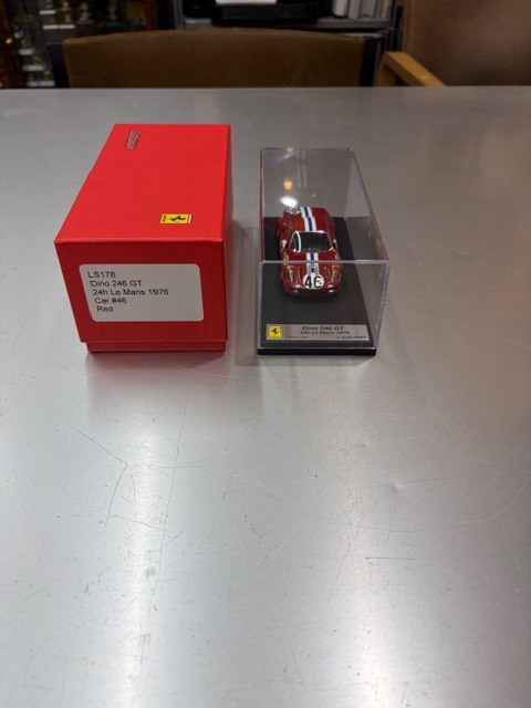 LookSmart FERRARI Dino246GT.24hLeMans1976No.46Red.LS178.1/43拍卖