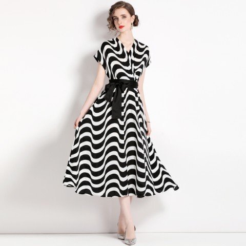 オシャレ黒白縞柄 ドレスワンピース M ブラック拍卖