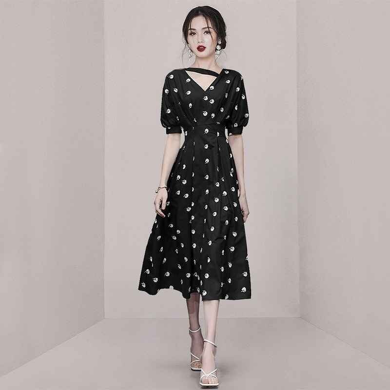 半袖ワンピース ひざ丈ワンピ ボリューム袖 フリル 切り替え スリム 着痩せ sweet系 XL ブラック拍卖