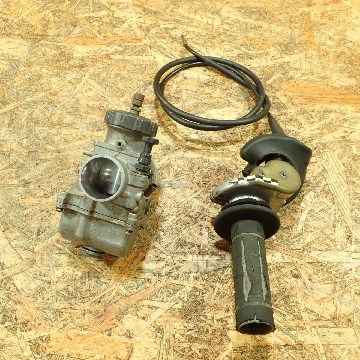 【送料Sサイズ】Kawasaki LX250E-0204*** KLX250 社外 キャブレター PWK35? スロットル 検.( 202510 8 無2拍卖