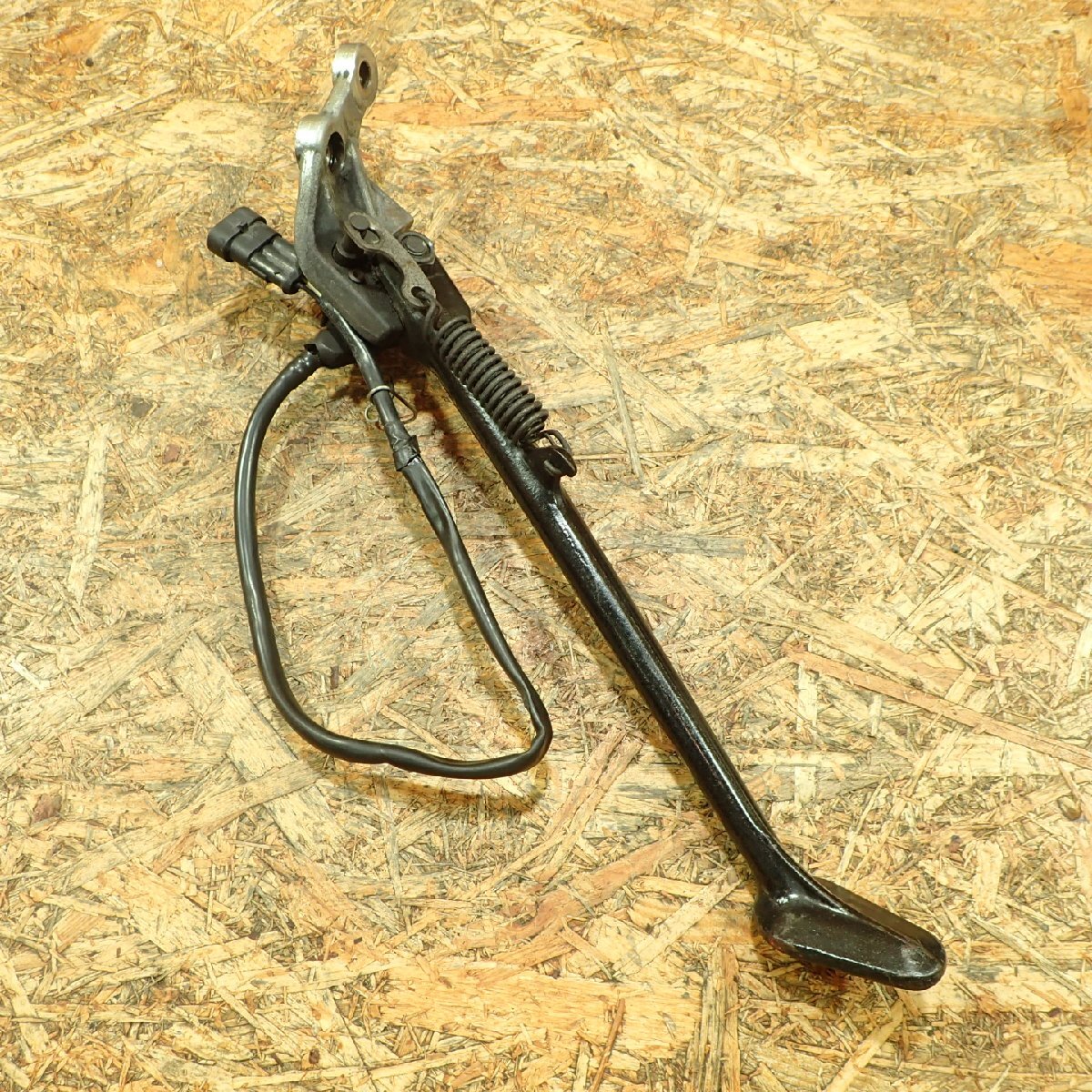 【送料Sサイズ】Ducati ZDMA100AB4B010*** ムルティストラーダ1000S サイドスタンド 検.( 1000SDS 202510 22 火8拍卖