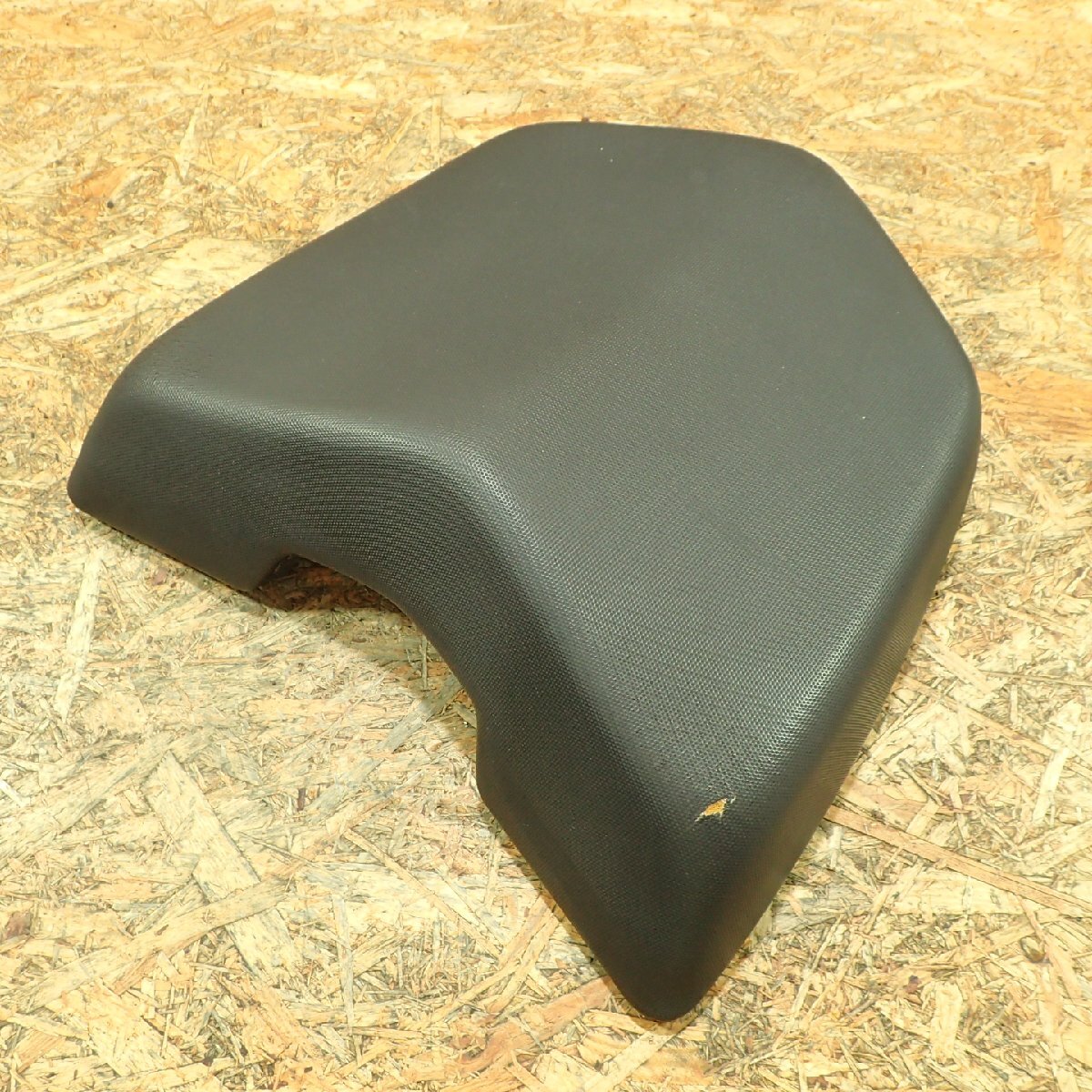 【送料Sサイズ】Ducati ZDMA100AB4B010*** ムルティストラーダ1000S タンデムシート 張替補修ベース 検.( 1000SDS 202510 22 馬247拍卖