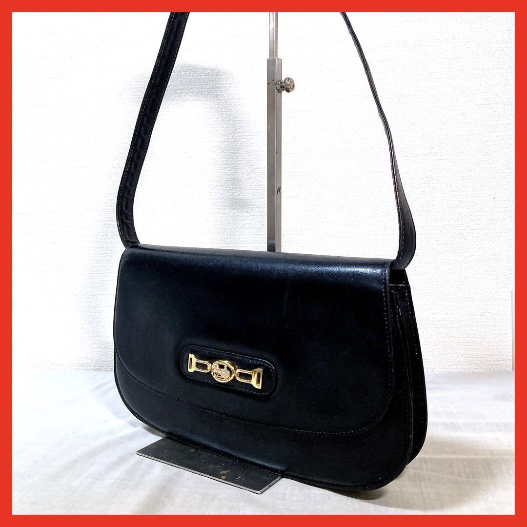 827 セリーヌ ショルダーバッグ 馬車金具 ゴールド金具 黒 BLACK拍卖