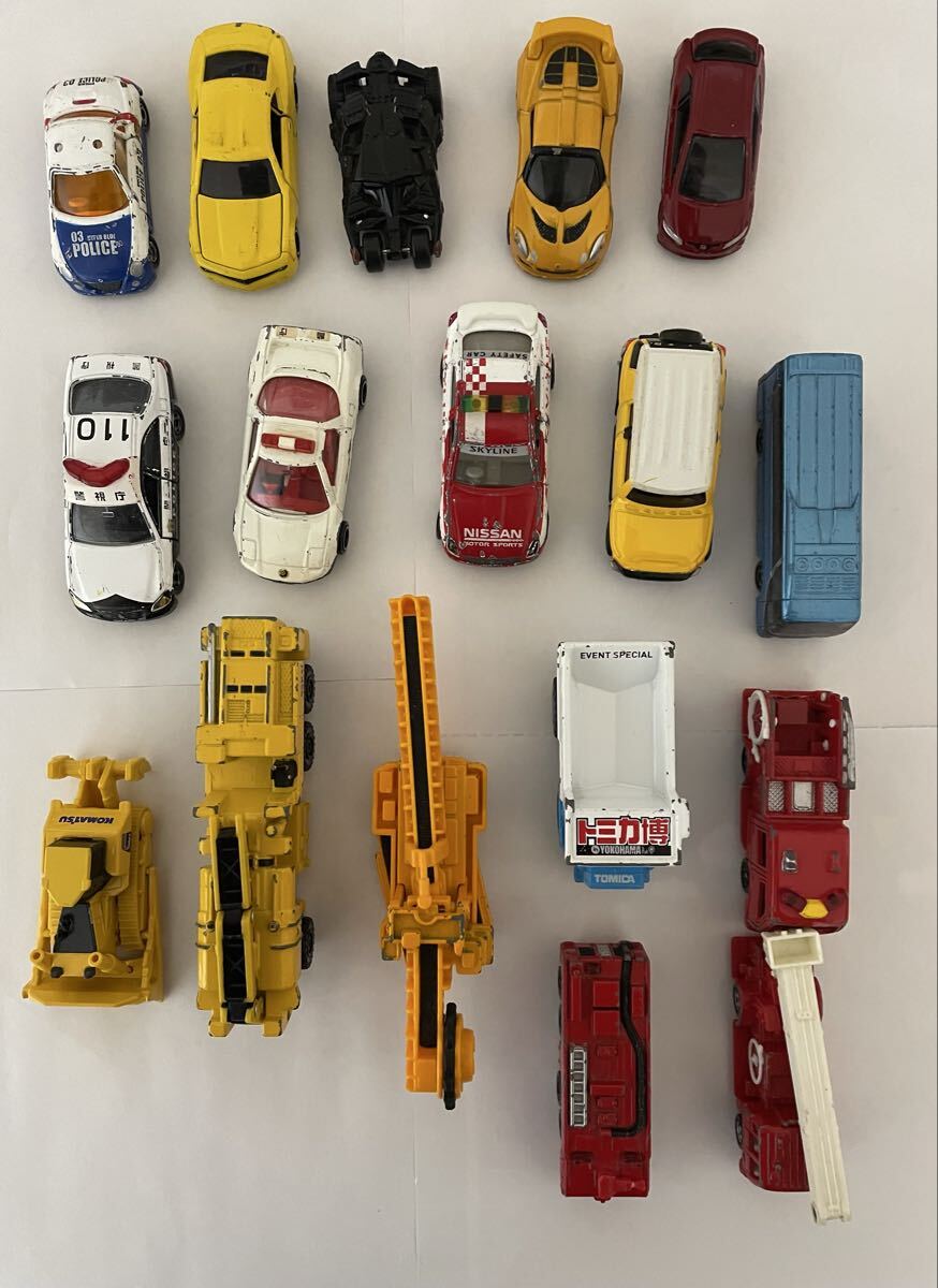 トミカ TOMICA 働く車他17台 ミニカー ホットホイール 3台付き拍卖