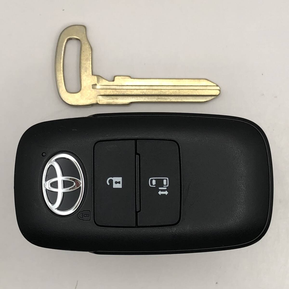 DTA32 トヨタ スマートキー ルーミー タンク M900A M910A 007-AG0115 434451-0011 スペアキー 登録作業可能 埼玉県深谷市 拍卖
