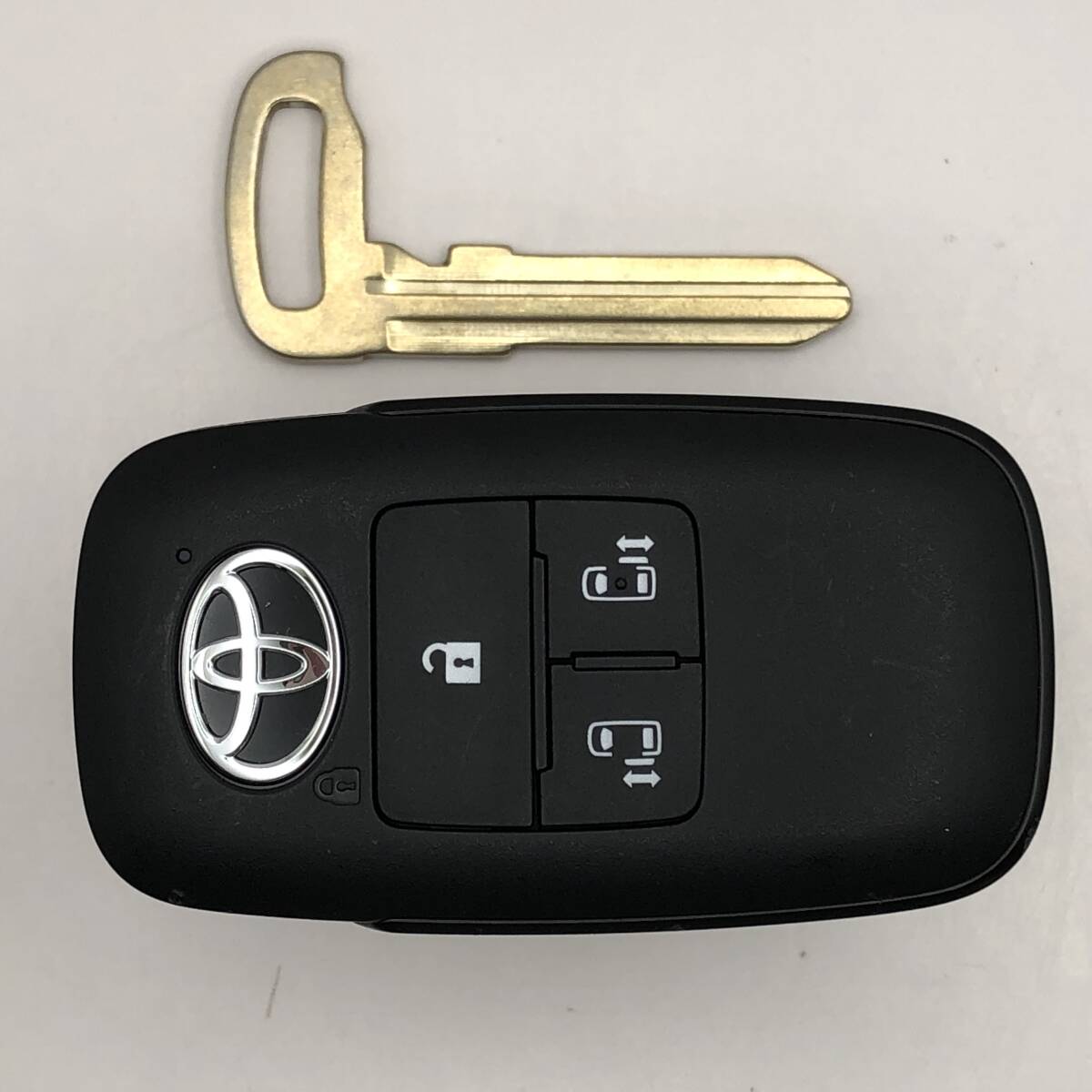 DTA51 トヨタ スマートキー ルーミー タンク M900A M910A 007-AG0115 434451-0011 スペアキー 登録作業可能 埼玉県深谷市 拍卖