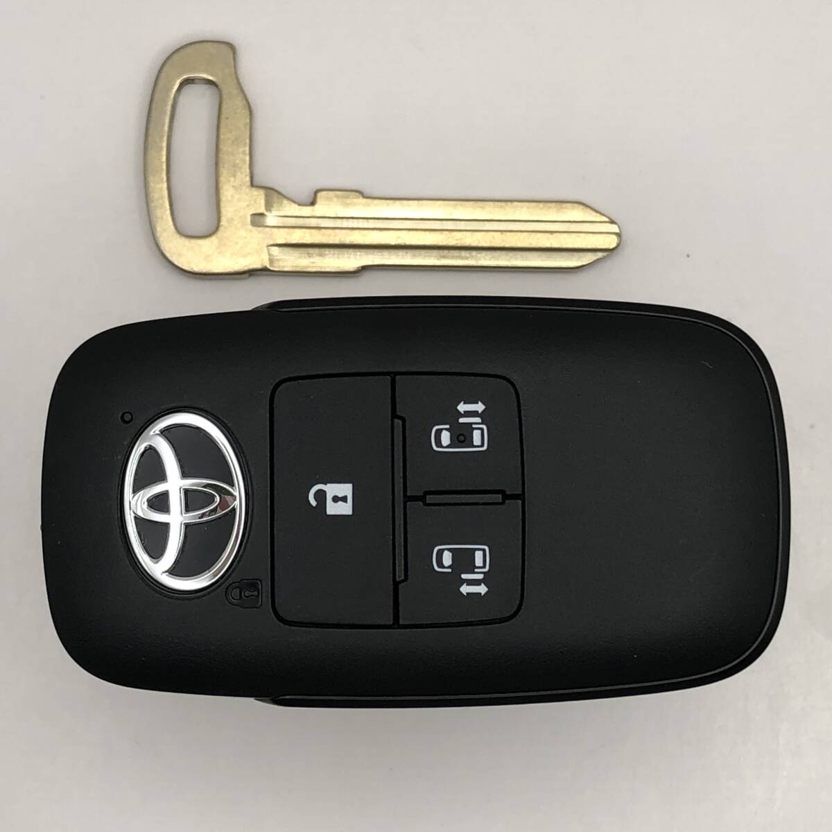 DTA53 トヨタ スマートキー ルーミー タンク M900A M910A 007-AG0115 434451-0011 スペアキー 登録作業可能 埼玉県深谷市 拍卖