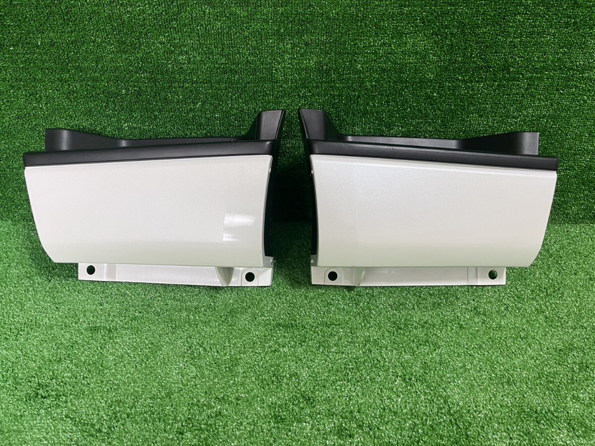 【送料無料】ハイエース200系 純正 ステップカバー 左右セット カラー070パールホワイト 品番51774-26022.26033/51773-26022.26033 ②拍卖