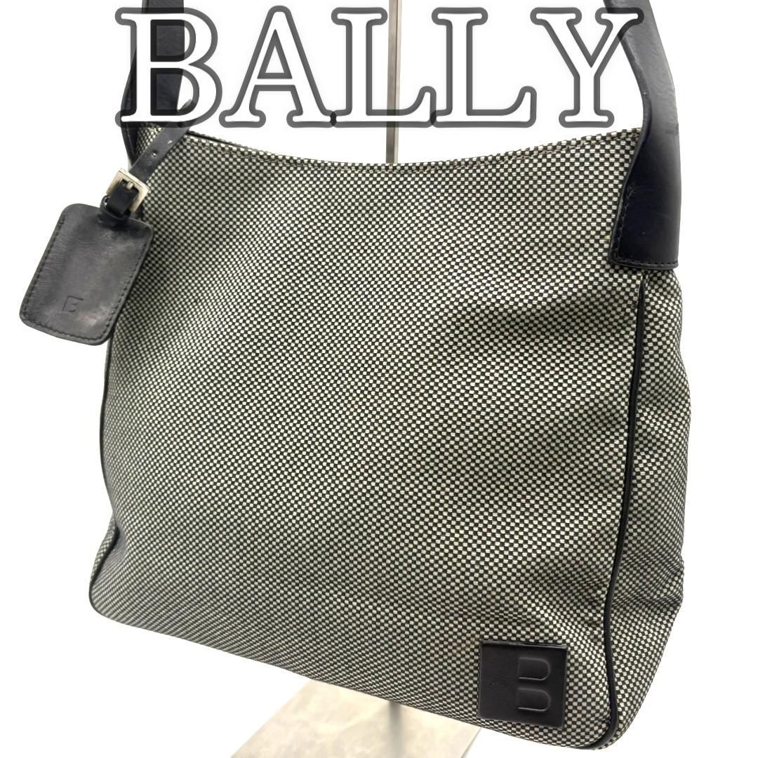 【良品】バリー BALLY ワンショルダーバッグ 肩掛け チェック 格子 鞄 レディース ブランド チャーム マグネット開閉拍卖