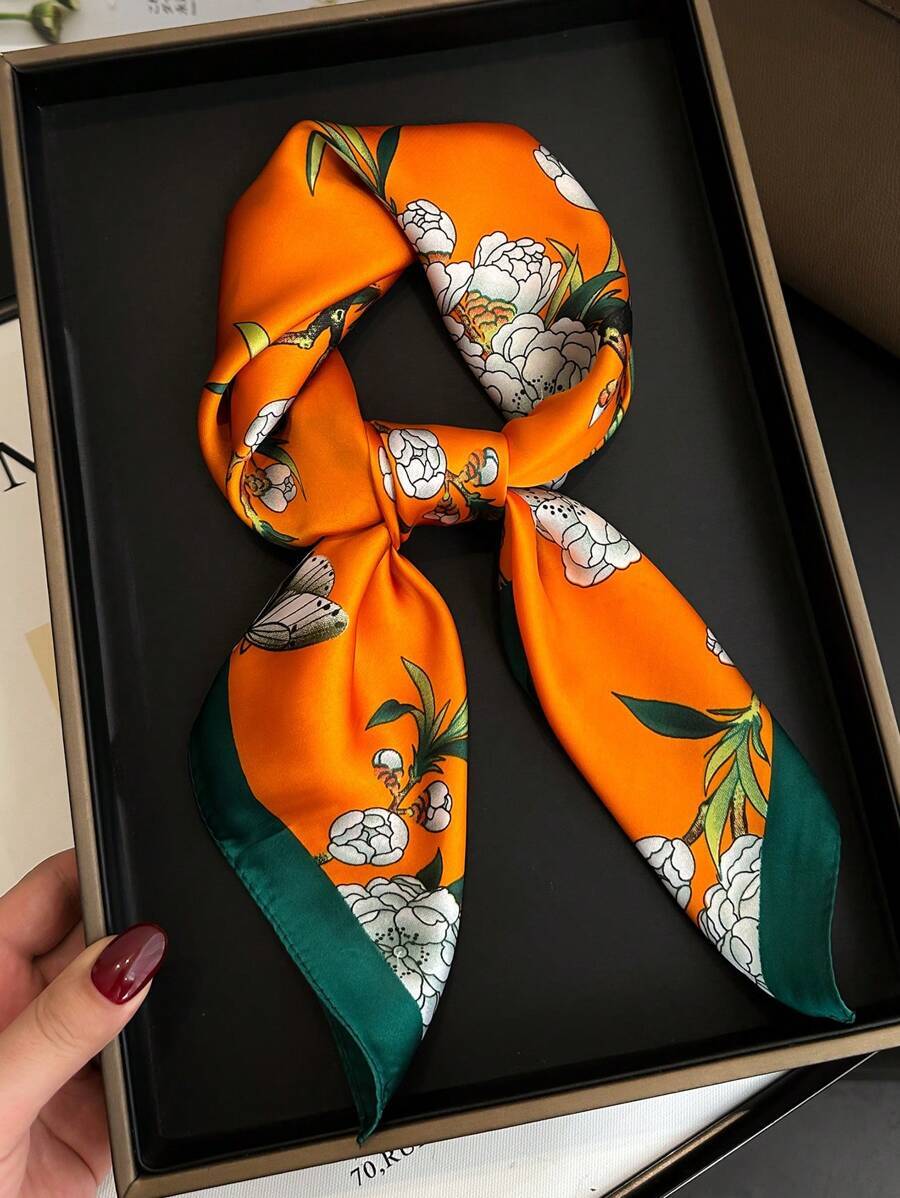 アクセサリー レディース スカーフ 1枚 高級でファッショナブルな花柄プリントの人工シルクサテンスクエアスカーフヘアバンド バンダ拍卖