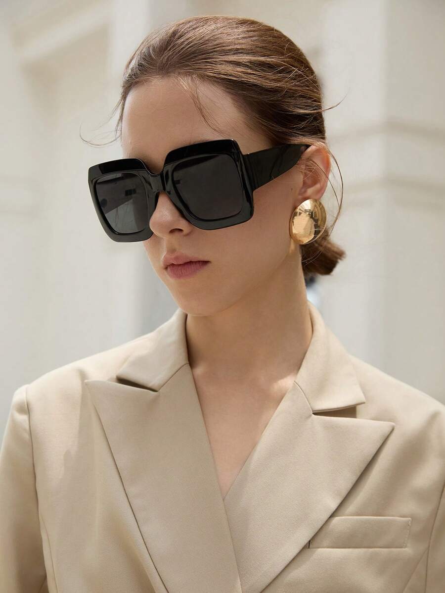 アクセサリー レディース アイアクセサリー 2024年モデル ファッションオーバーサイズフレームグラス ストリートスタイル、ランウ拍卖