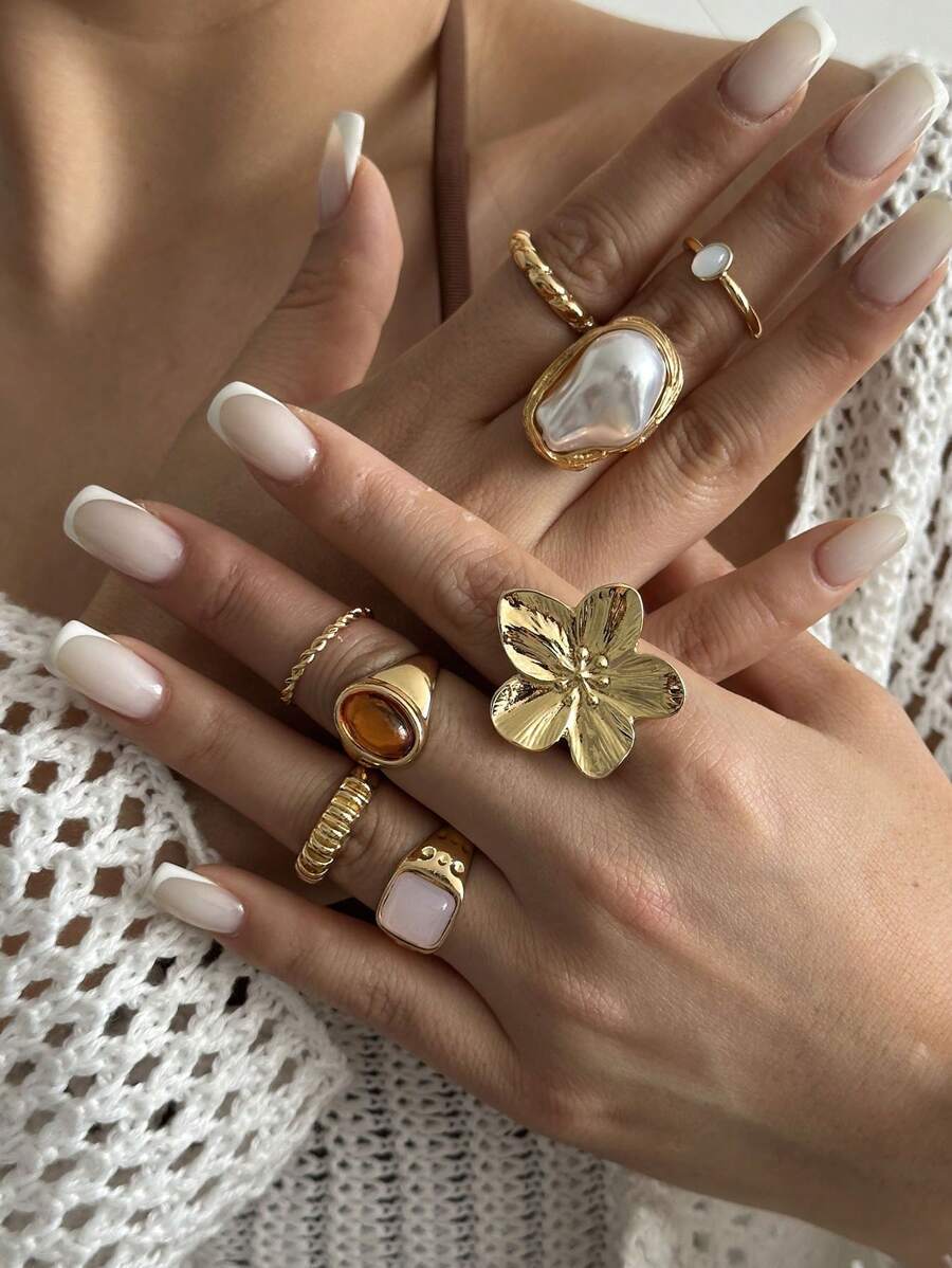 リング レディース セット フレンチミニマリスト リング 8個セット ジュエリー フラワー デザイン、メタル ヴィンテージ スタイ拍卖