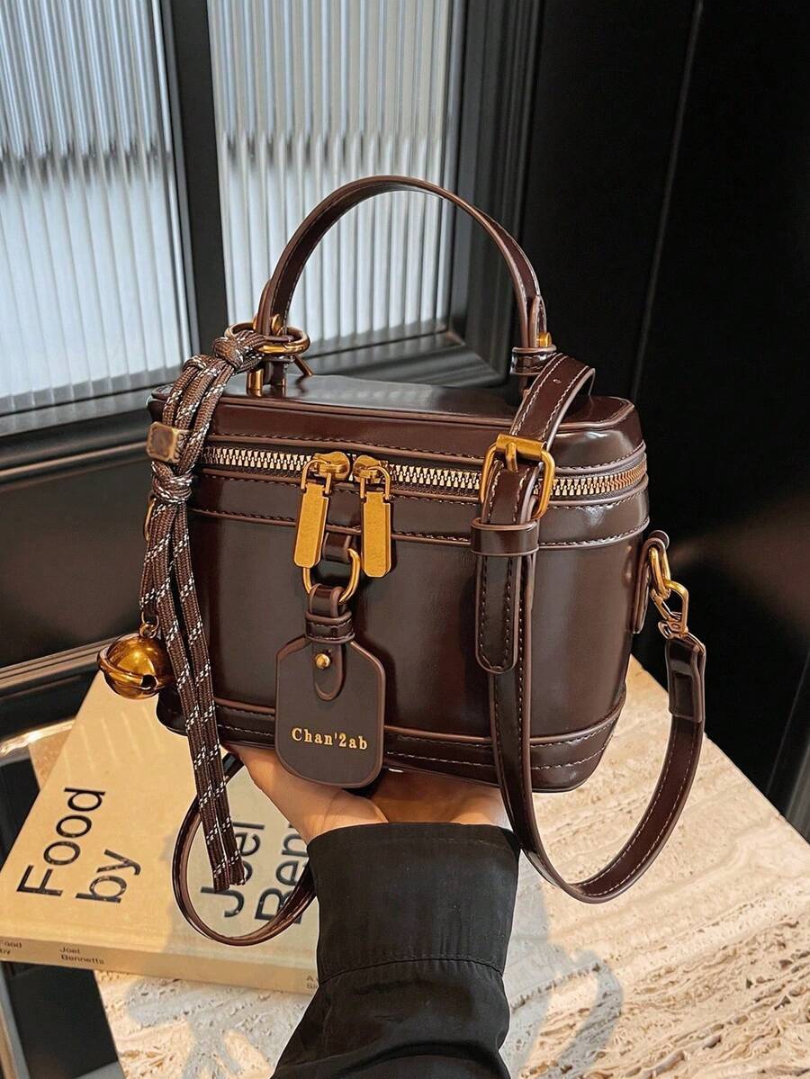 バッグ レディース ハンドバッグ 新作 シンプルカラーPUバッグ ショルダーバッグ、レター柄装飾デザイン ハンドバッグ、ボックスバ拍卖