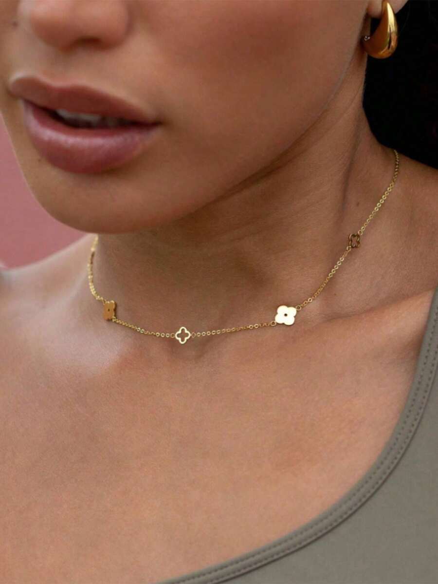 ジュエリー レディース ネックレス チェーン 1個 ミニマリストステンレス鋼4つ葉のクローバーと梅の花の中空ペンダントネックレス、拍卖