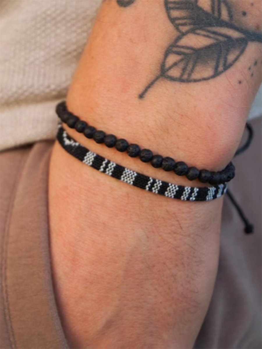 ジュエリー メンズ ブレスレット セット 男女兼用の、ビーズ付きのサーフテーマのボヘミアン夏祭りジュエリー防水ブレスレット2個セッ拍卖