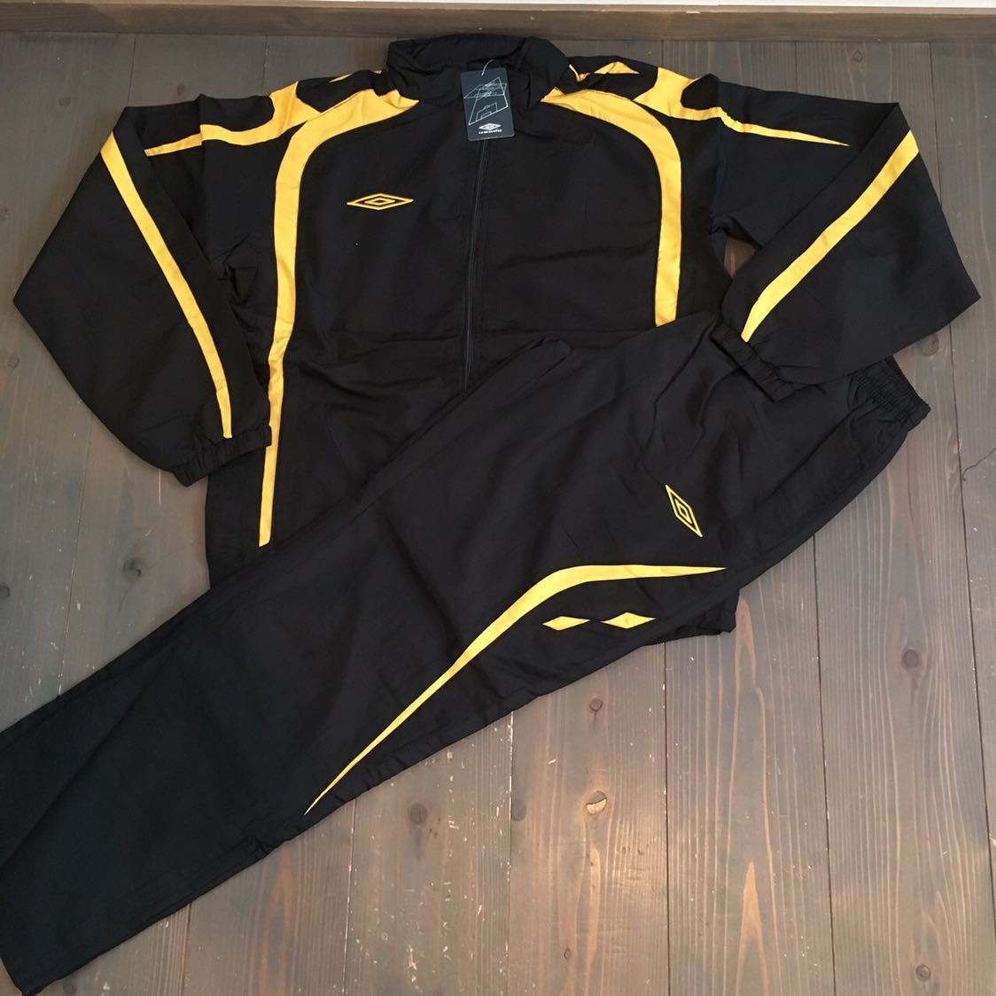 【新品】アンブロジャージ上下セットサイズM 黄黒拍卖