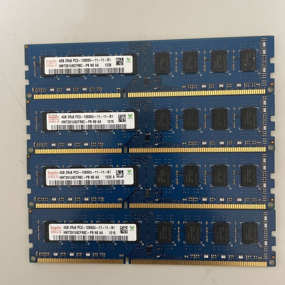 HYNIX DDR3 4GB 4枚セット PC3-12800U デスクトップ用メモリ動作確認済みです。拍卖