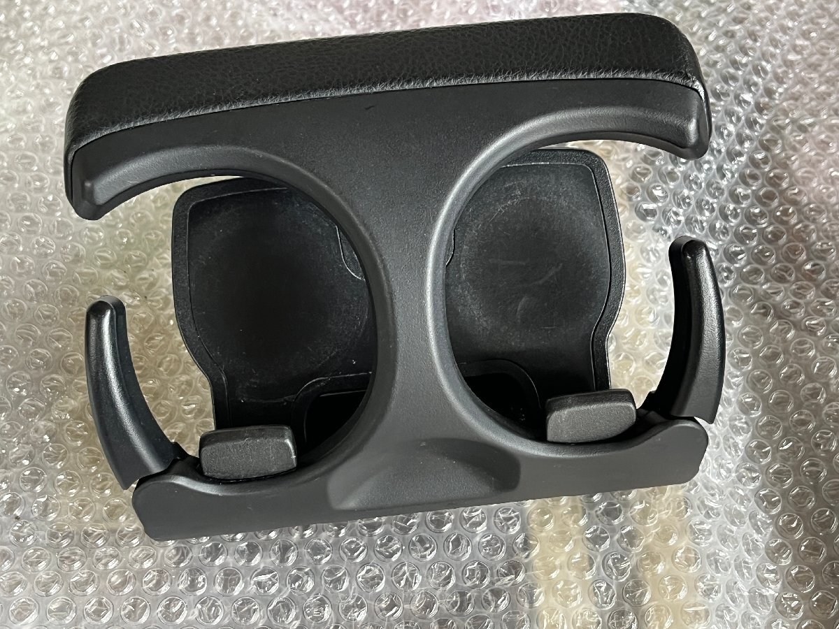 平成16年 TOYOTA トヨタ セルシオ UCF31 後期 ドリンクホルダー ジュースホルダー 内装品 9965拍卖