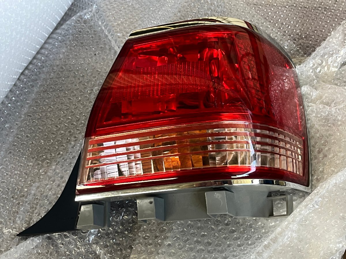 トヨタ クラウン ロイヤルサルーン JZS171 175 テールランプ右のみ 外側のみ 17拍卖