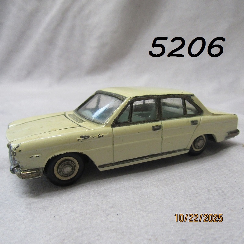 ●FK-5206 当時物 ミニカー ダイヤペット ニッサン セドリック カスタム シックス 20251028拍卖