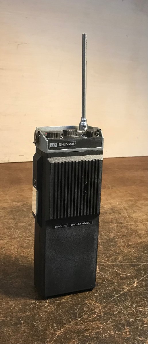 AB-0053■送料込■信和通信機 SHINWA トランシーバー SH702J 500m W 8-CHANNEL 通信機 無線機 レトロ 680g●ジャンク品/くATら拍卖