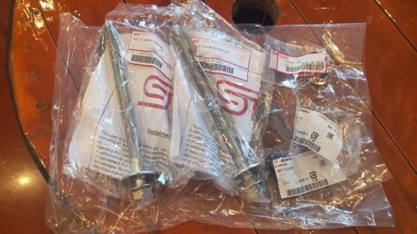 在庫希少!【未使用 スバル 純正】BRZ ZD ボルトステアリングギヤボックス/スペーサー/カラー 各2個セット拍卖