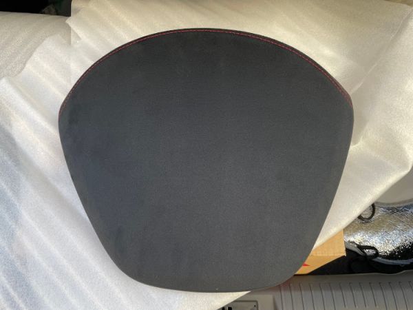 在庫希少!【未使用 スバル 純正】BRZ ZD メーターバイザー STi sport レッドステッチ 高級感アップ拍卖