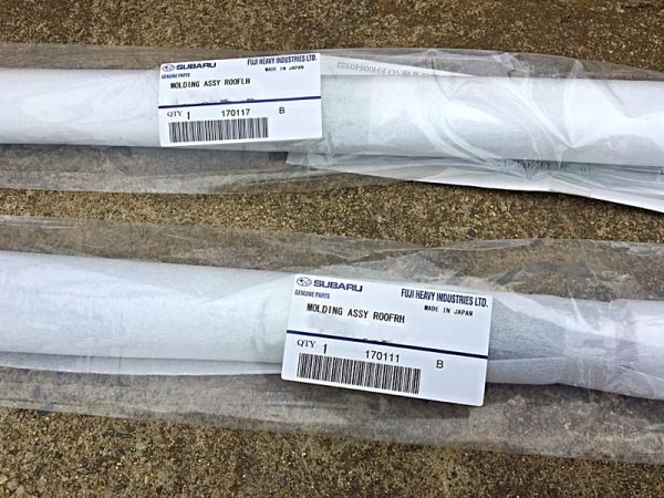 在庫希少!【未使用 スバル 純正】BRZ ZC ルーフモールディング 左右セット ブラック拍卖