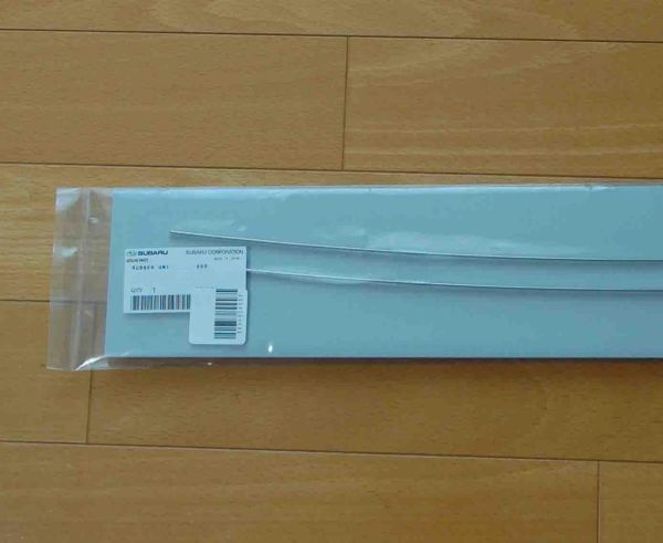 在庫希少!【未使用 スバル 純正】BRZ ZC フロントワイパーラバー 運転席 助手席セット拍卖