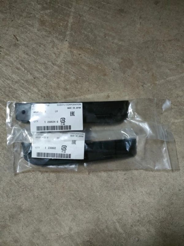 在庫希少!【未使用 スバル 純正】BRZ ZC リアアーチフィン 整流効果 左右セット拍卖