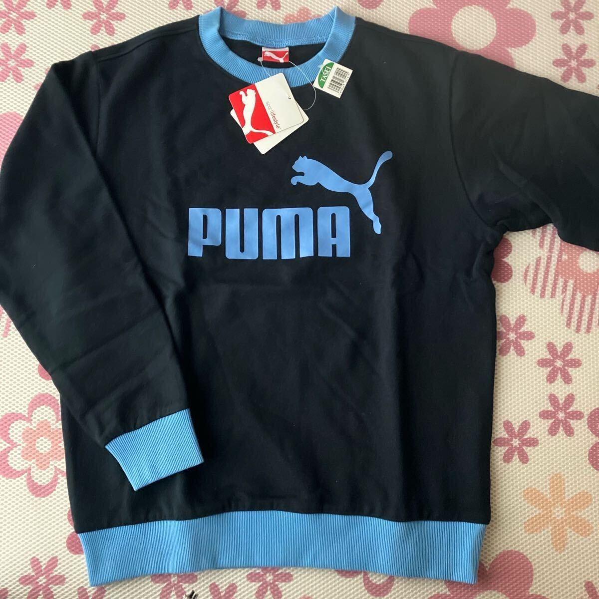 PUMA 黒 青 トレーナー新品150拍卖