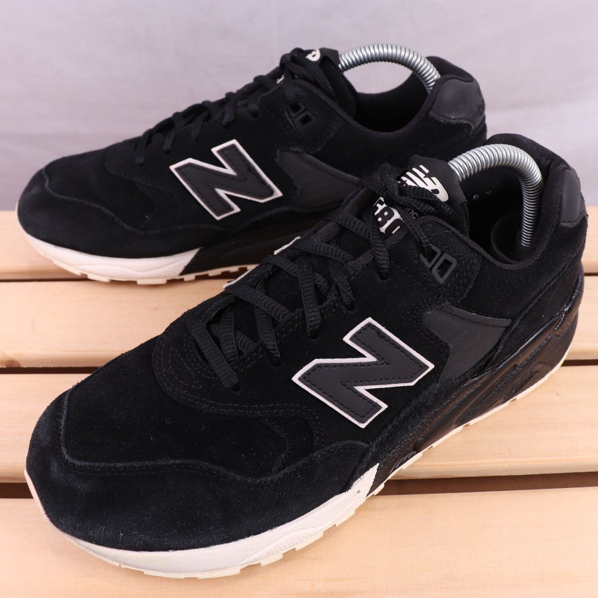 z2648【580】ニューバランス US7 25.0cm/黒 ブラック 白 ホワイト newbalance メンズ ユニセックス スニーカー 中古拍卖