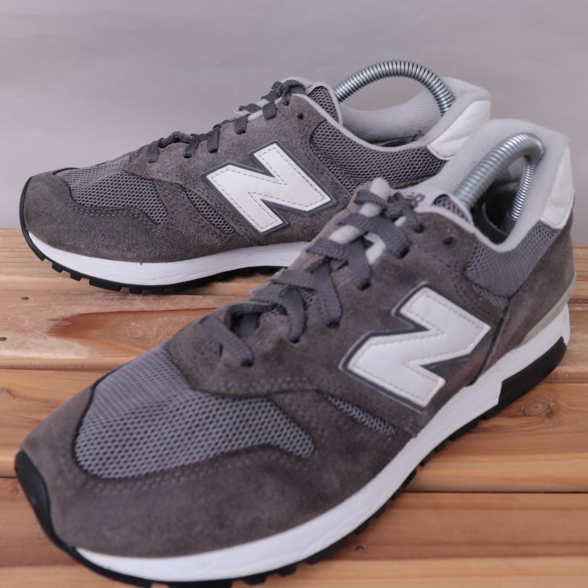 z2665【565】ニューバランス US8 26.0cm/ダークグレー 灰 グレージュ 白 newbalance メンズ スニーカー 中古拍卖